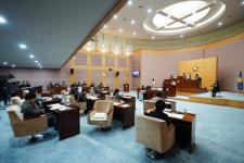 인천 연수구의회 내로남불…국비 9억원 날릴 판