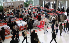 수도권의 밤 불 꺼진다…확산세 잡을 수 있을까