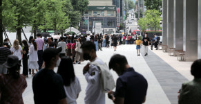 백신 접종의 역설…대비에 실패했다