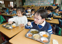 [부산24시] 내년부터 부산 유치원 전면 무상급식 시행