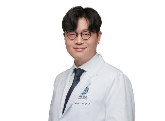 [차세대리더-의학·과학] 이충근 연세대 의대 종양내과 교수
