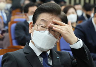 남은 건 이재명…檢 '강제수사' 칼끝, 턱밑까지 왔다