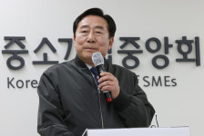 중기중앙회장 경제5단체 향해 납품단가 연동제 왜 반대하나