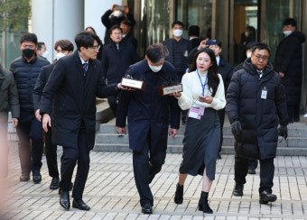 실형 선고받은 조국 