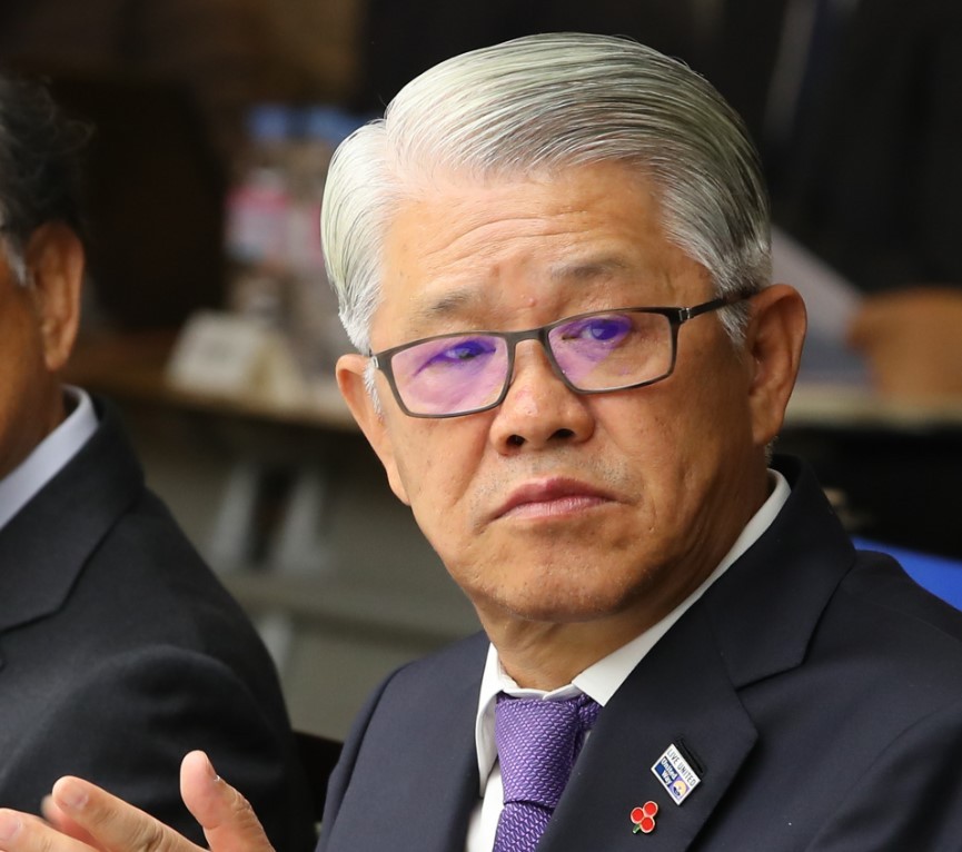 SK네트웍스 전 회장 최신원, 횡령 및 배임 혐의로 징역 2년 6개월 확정		    		