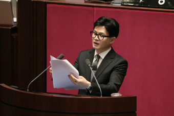 [단독]'이재명 수사' 검찰, 백현동·대북 송금  '영장 재청구' 방침…위증교사 '분리 기소'