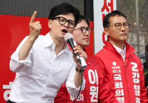 한동훈, 野 200석 연일 소환…이재명·조국 셀프사면 막아 달라
