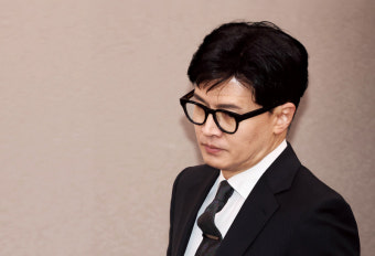 한동훈, '헌법 84조' 논쟁으로 '피고인 이재명'에 선제공격
