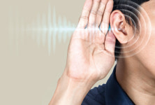 청력 잃을 수 있는 돌발성 난청…보청기는 일찍 착용할수록 효과적 