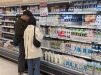 장 보는데 큰 불편함 없어요…논란의 홈플러스 가봤더니