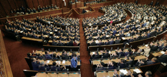 日 새 총리 다카이치, 경제는 아베노믹스 외교는 강한 일본 향한다