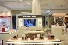 주식회사 케이몬즈(KMONDS), 이시영 립큐어밤 네츄럴샤인과 함께 홍콩 Wishh! 전격 입점