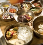 가을밤 볓빛 따라 걷고, 도슭수라상 맛보며, 정취를 만끽한다...경복궁 별빛야행