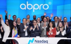 에이비프로홀딩스, 1대30 주식병합…셀트리온 협력으로 재도약 채비