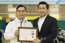[포토] 제25회 금천구협회장기배드민턴대회