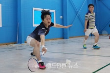 젊음의 다이내믹함이 넘쳤던 이수환배드민턴센터 오픈 기념 1차 배드민턴리그전 성황리 열려