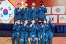 국가대표스포츠배드민턴센터픽미픽미아이스 | [아듀 2022! 배드민턴]③ 선택과 집중에 국가대표 2진 설 곳 없어