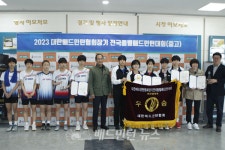 [대한배드민턴협회장기종별대회] 언주중학교 2개 대회 연속 정상 올라