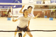 [현장] 제34회 관악구청장기 배드민턴대회에 참가한 동호인들