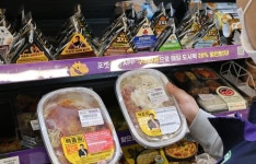 [더페어 프리즘] 본사 마케팅 비용 편의점주에 전가 GS25•CU 편의점 통신사 제휴 할인… 합리적 분담 방안 마련 필요