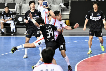 [핸드볼 H리그 현장] 남자부 2차전 SK호크스 vs 충남도청 경기 모습