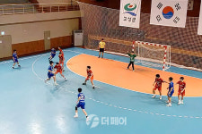 [대한핸드볼협회장배] 남중 대전글꽃중학교가 선산중학교 꺾고 4강 올라
