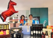 GS25, 1천만원 골드바부터 1만원대 와인까지…설 선물 극과 극 공략