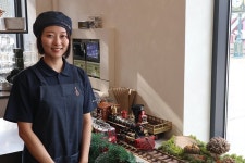 추억 싣고 떠나는 ‘맛있는’ 커피 여행… 카페 기차가 있는 풍경