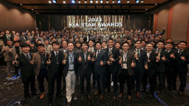 [특징주] 기아 주가 약세···2023 스타 어워즈 개최