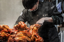 가격보다 근본 장충당 역촌점, 족발 원가 인상에도 국내산 한돈 사용하며 관심 증가