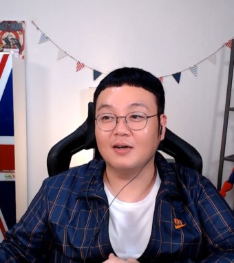 '한지붕 세가족' 순돌이 이건주, 무속인 길 걷는다