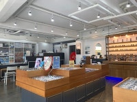 [백년가게] 40년 넘게 안경만을 다뤄온 장인이 운영하는 안경원