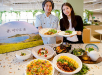 현대그린푸드, 바지락 수육국밥·비스큐 해산물 솥밥 등 봄의 맛을 담은 신메뉴 출시