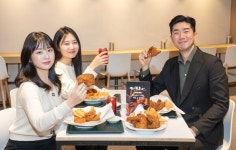 현대그린푸드, 단체급식 사업장 110여 곳에 깐부치킨 세트 선 봬