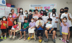 함께 놀며 쑥쑥 피카츄 잡고 도시락 먹고 엄마와 물총놀이