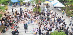 광주 동구 용산계룡리슈빌, 플리마켓 30여개 부스 성황
