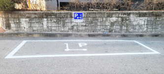 아파트에 전동킥보드 주차장 설치, 처음 아닌가요?