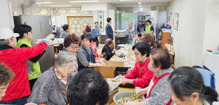 100세 이상 어르신 장수잔치…사할린 영주귀국 어르신 90여명과 식사
