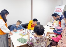 구미 황상3주공아파트, 어르신 대상 달력 만들기 행사