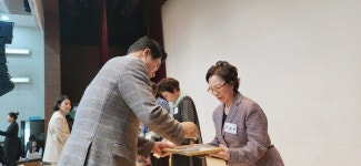서울 대학동현대 경로당 구청장 표창 받아