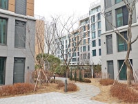 은은한 전통과 함께 수원화성 아래 펼쳐진 또 하나의 마을