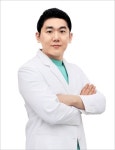 장기간 콘택트렌즈를 착용했다면…라식, 라섹 등 시력교정술 전 주의사항은?
