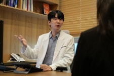 모발 회복 위한 탈모약 치료, 주의할 점은?