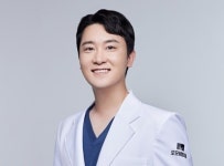 물놀이 시즌, 헤어라인 고민이라면...모발이식 대안