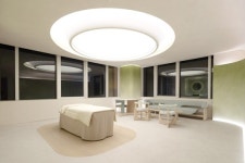 사적인아름다움지유의원 강남점, 셀로라 서비스 확장 운영