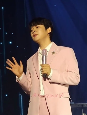 미스터트롯2 수원 콘서트 '진욱', 돋보이는 성장세 보인 가수로 우뚝 서다
