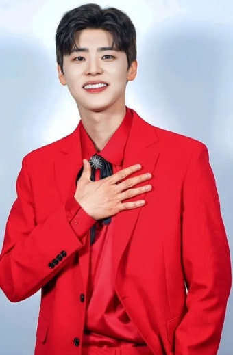 가수 박지현, 선한스타 10월 가왕전 상금 기부