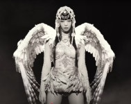 제니, 정규앨범 선공개곡 ‘젠(ZEN)’ 뮤비 공개…카리스마 발산