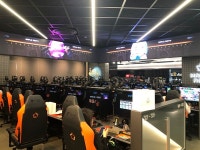 [가보니]강남역 직장인들 설렐 게임성지 생겼다…넥슨 메이플아지트 PC방 개장