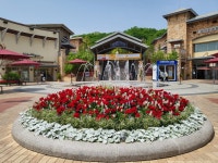 [포토] 더위 식히는 여주프리미엄아울렛 분수